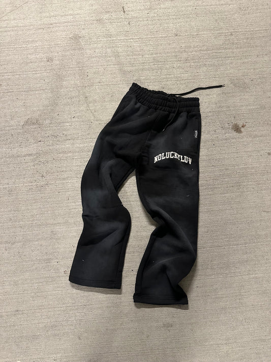 NoLuckyLuv Black/white SWEATPANTS