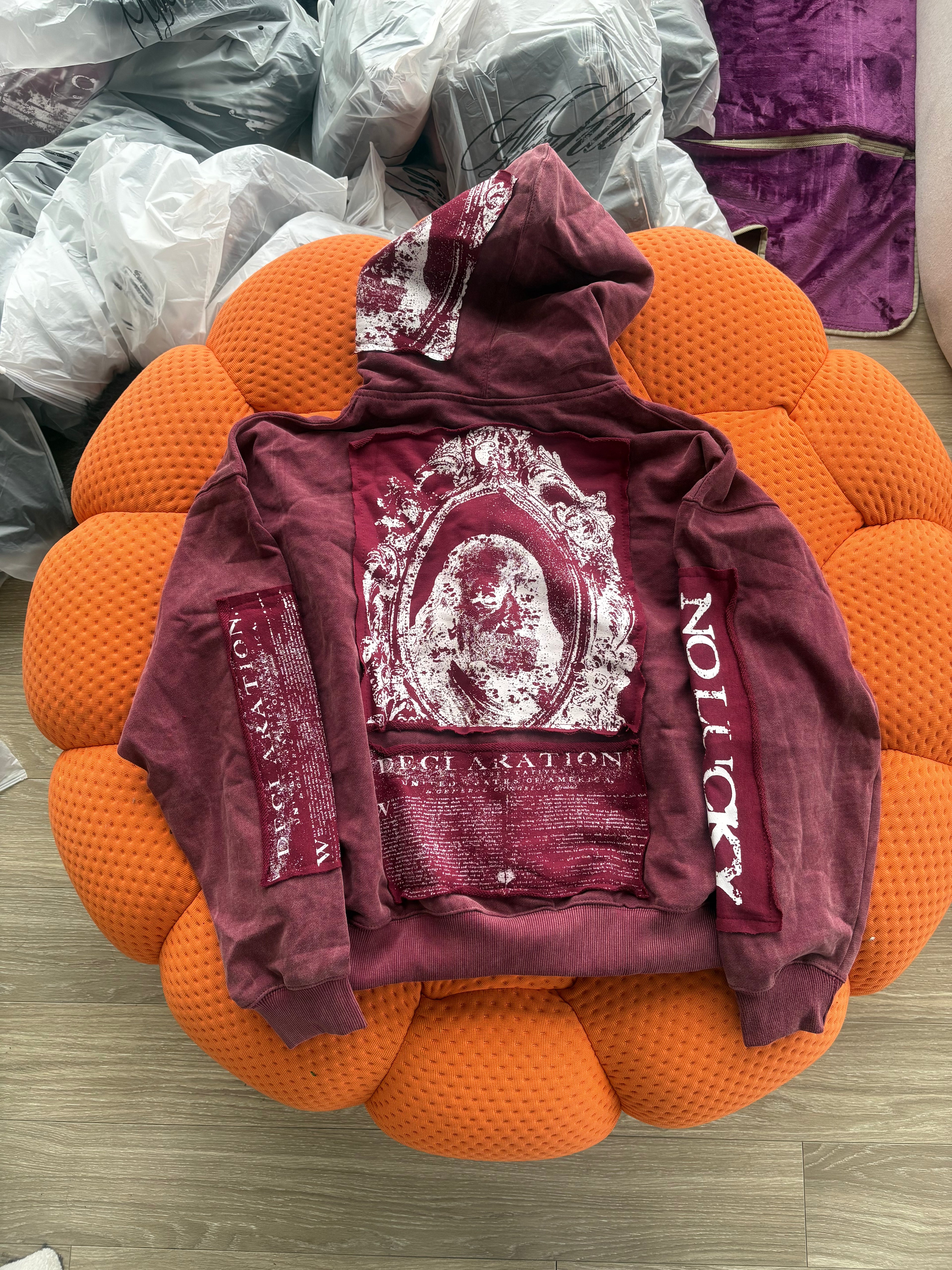 Burgandy/white DEAD PRESI zip up
